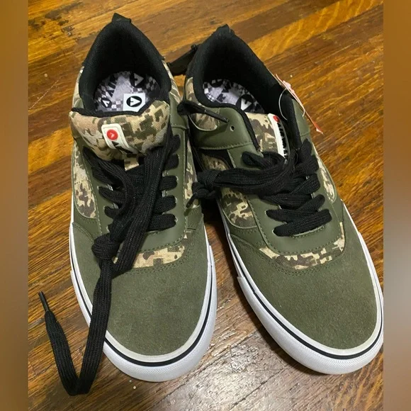 Airwalk Little & Big Boys Lace-Up Huntington Sneakers - Picture 3 of 3